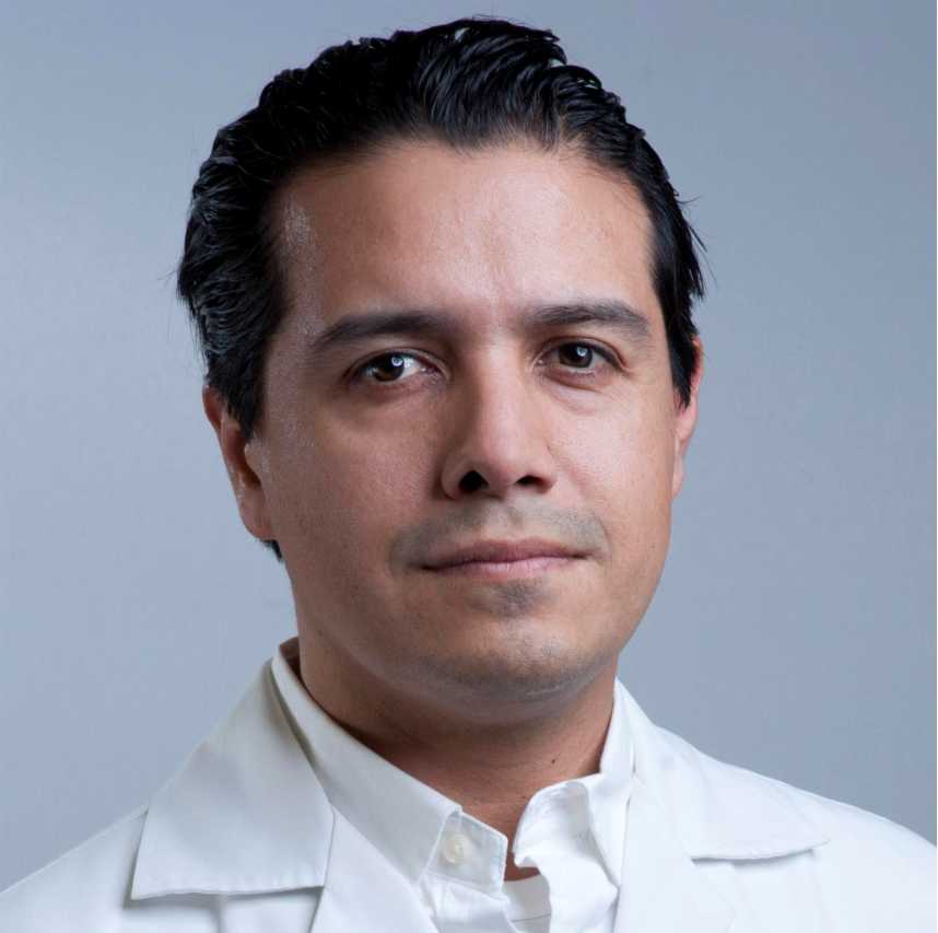 Dr. Julio Martinez